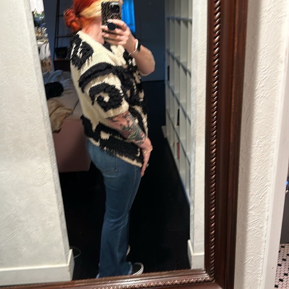 Women's Cream & Black Textured Knit Cardigan - Picture 13 of 13